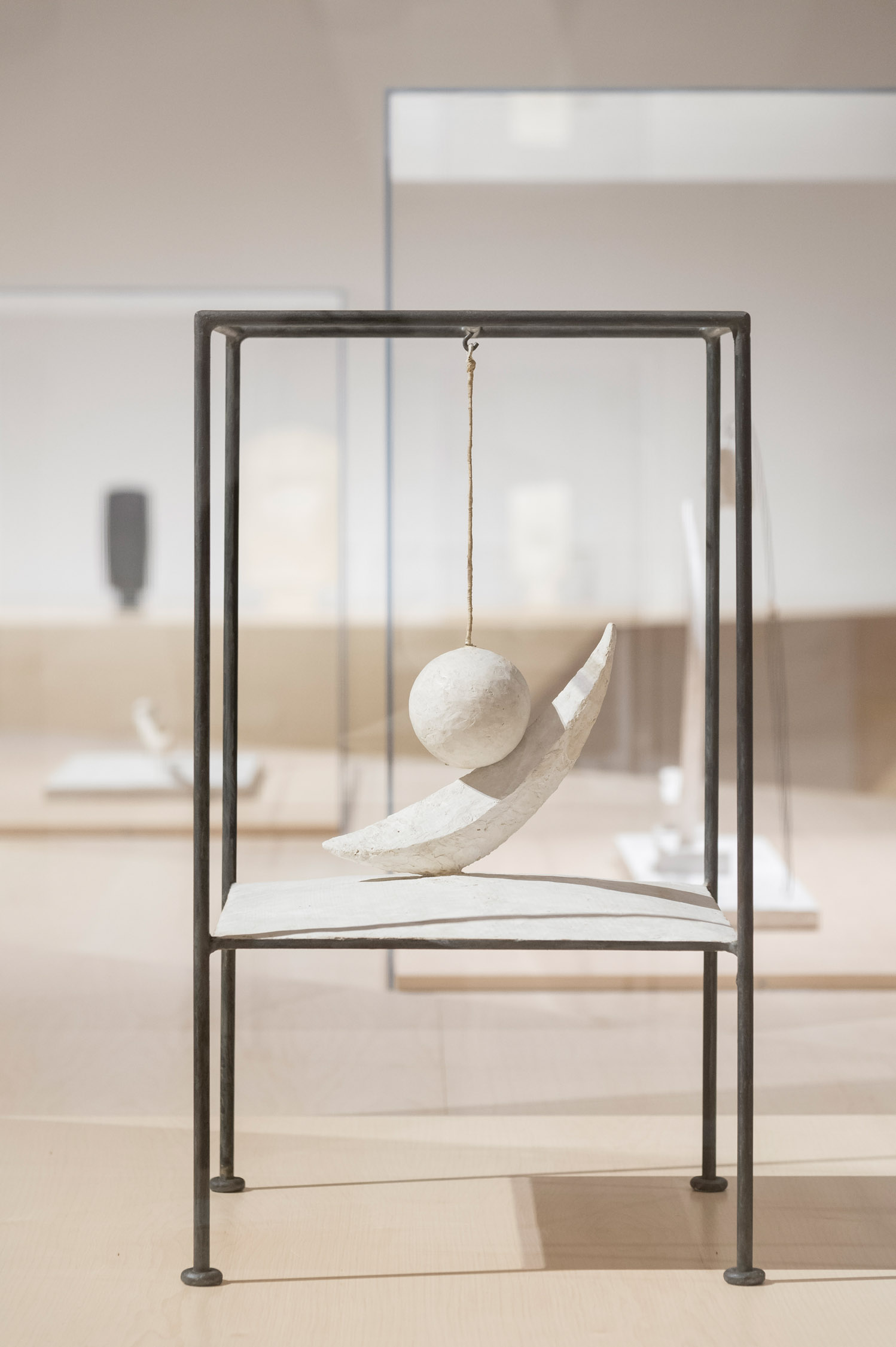 Boule suspendue de Giacometti